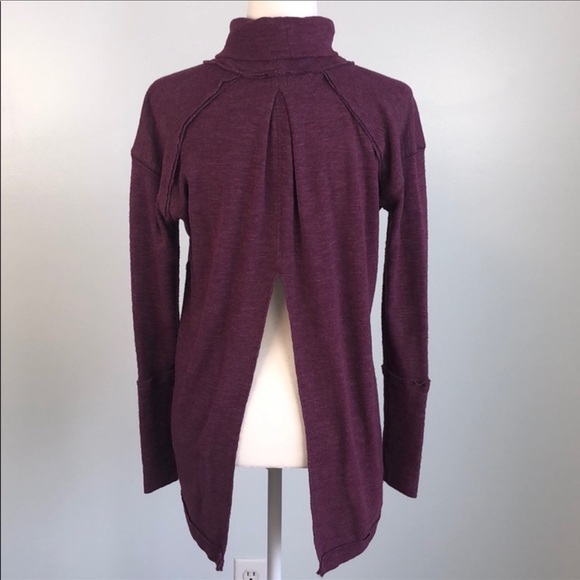 Free People split back turtleneck in Plum - size small - Picture 7 of 9